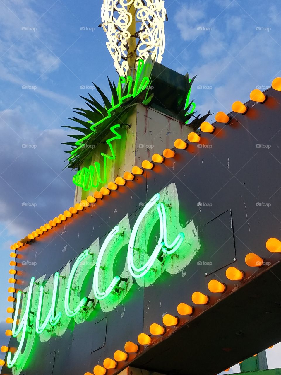 yucca motel neon