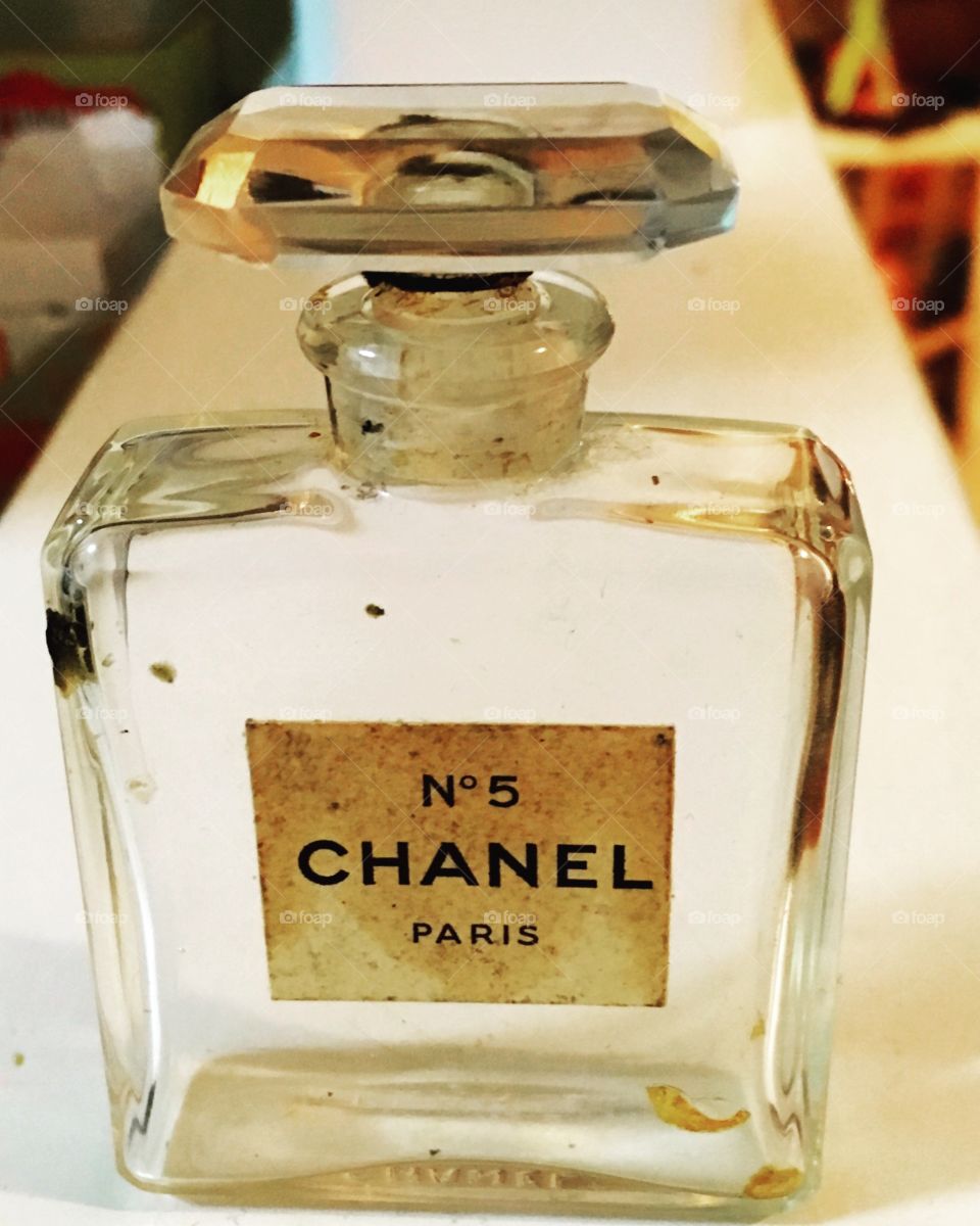 Vintage Chanel NO 5 perfume bottle. 
