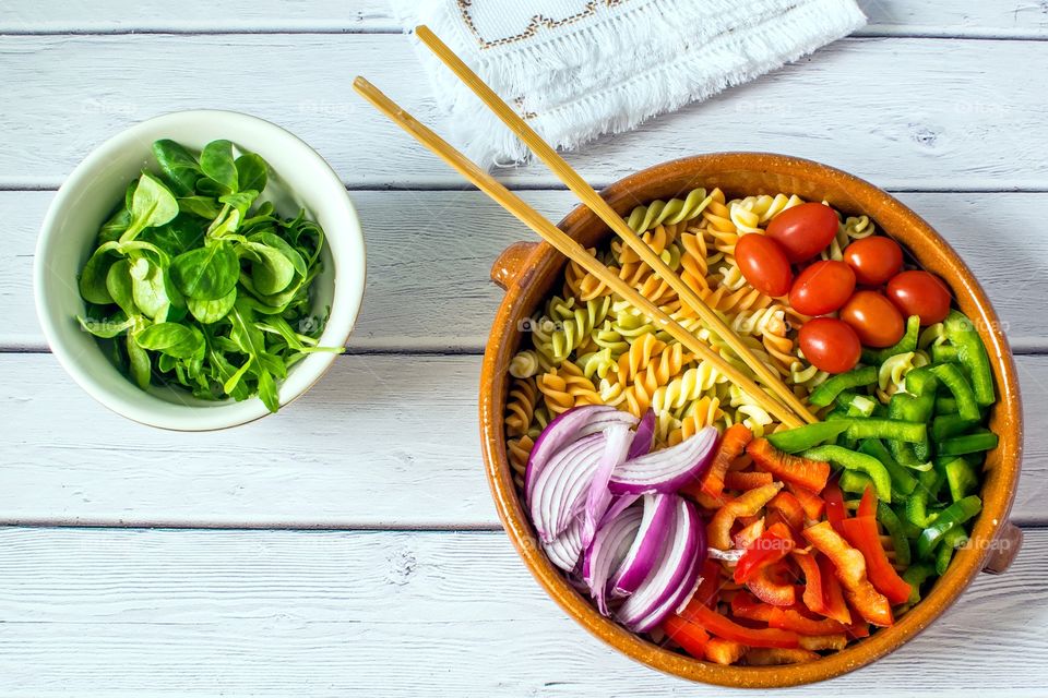 Tricolor pasta salad with vegetables