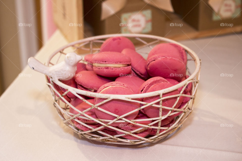 Strawberry Macaroon 