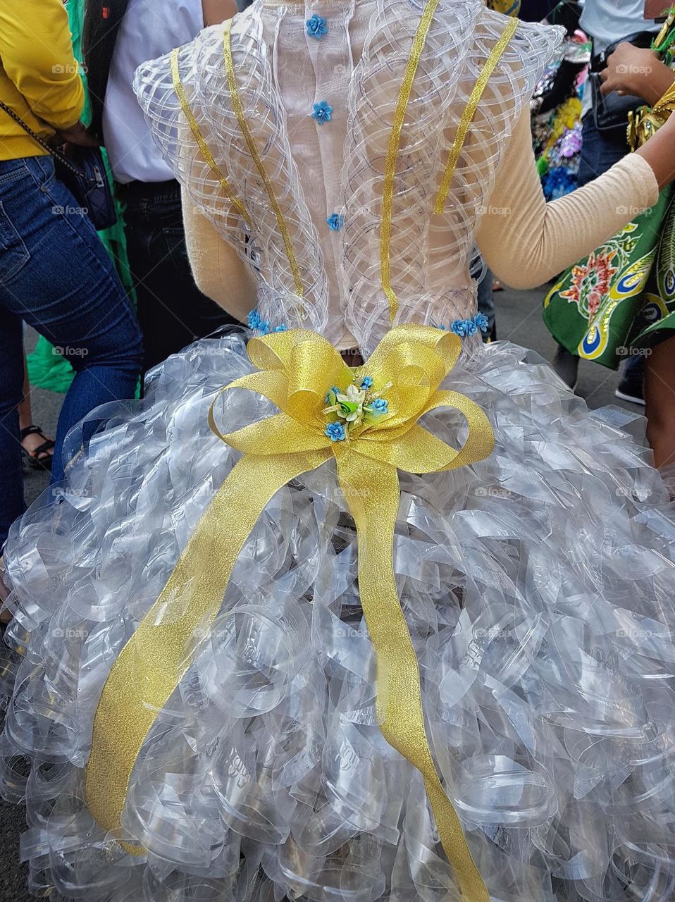 Carnival season theme: used material fashions