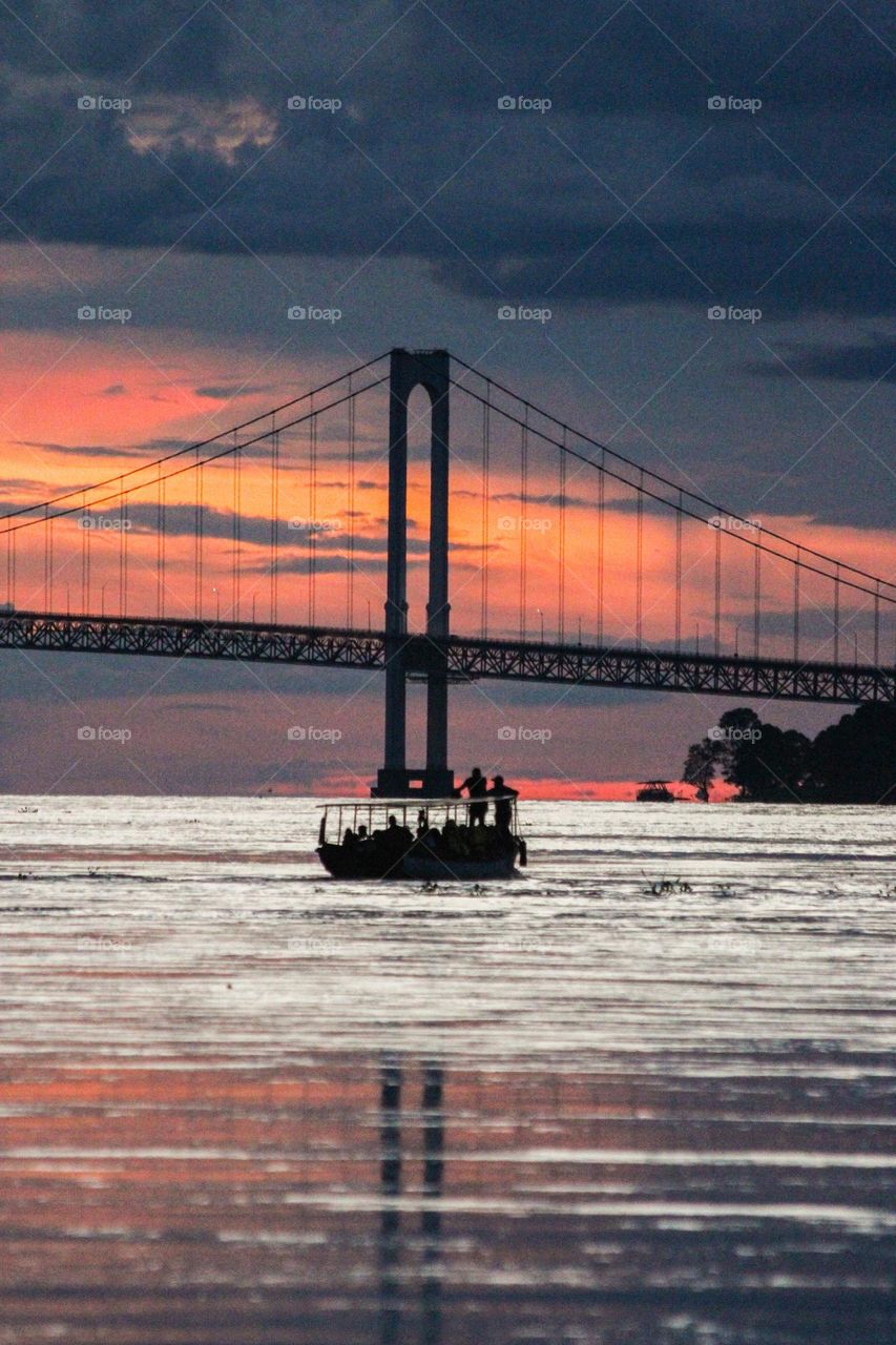 Atardecer sobre el Río Orinoco.