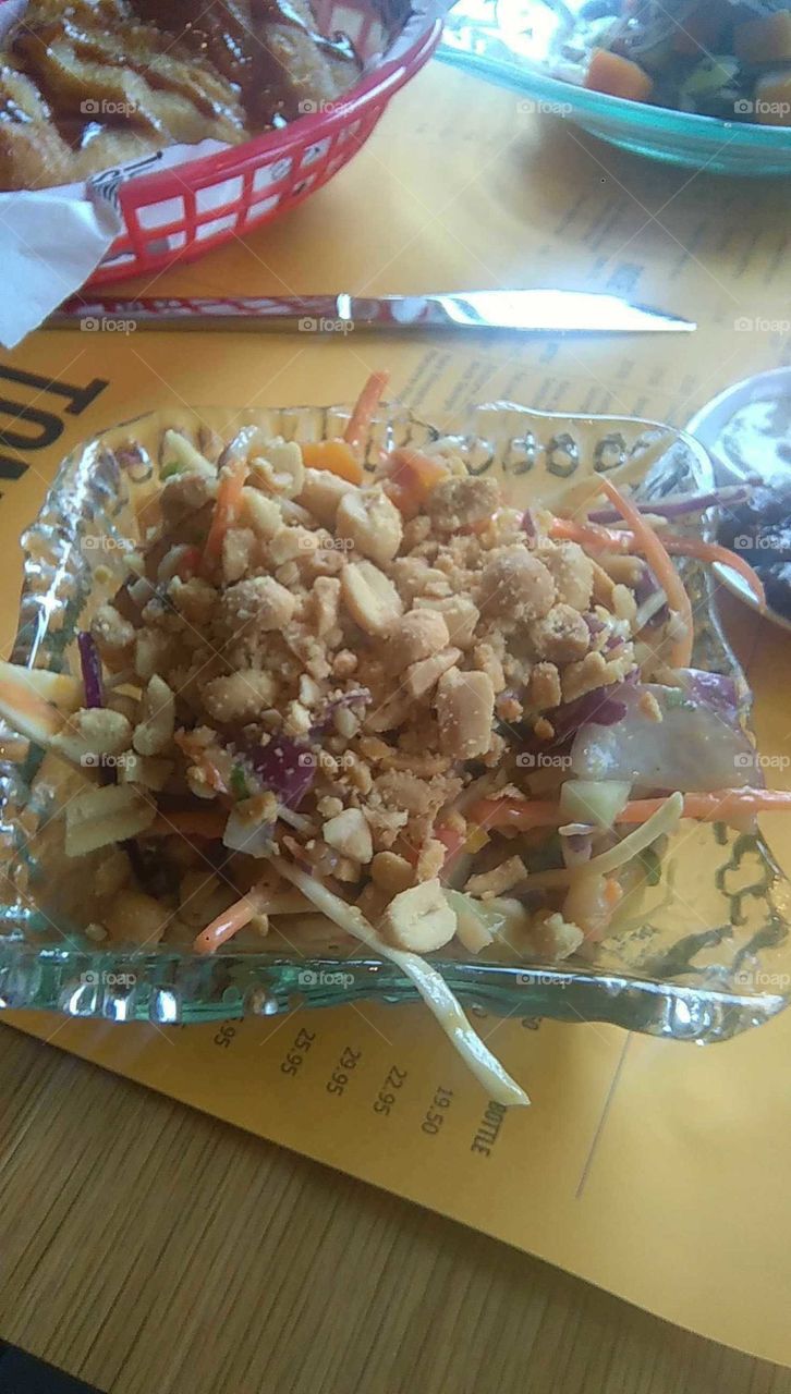 Asian salad with peanuts