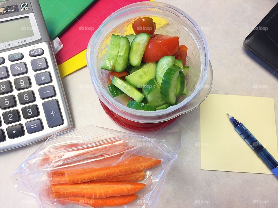 Lunchbox to work and school 