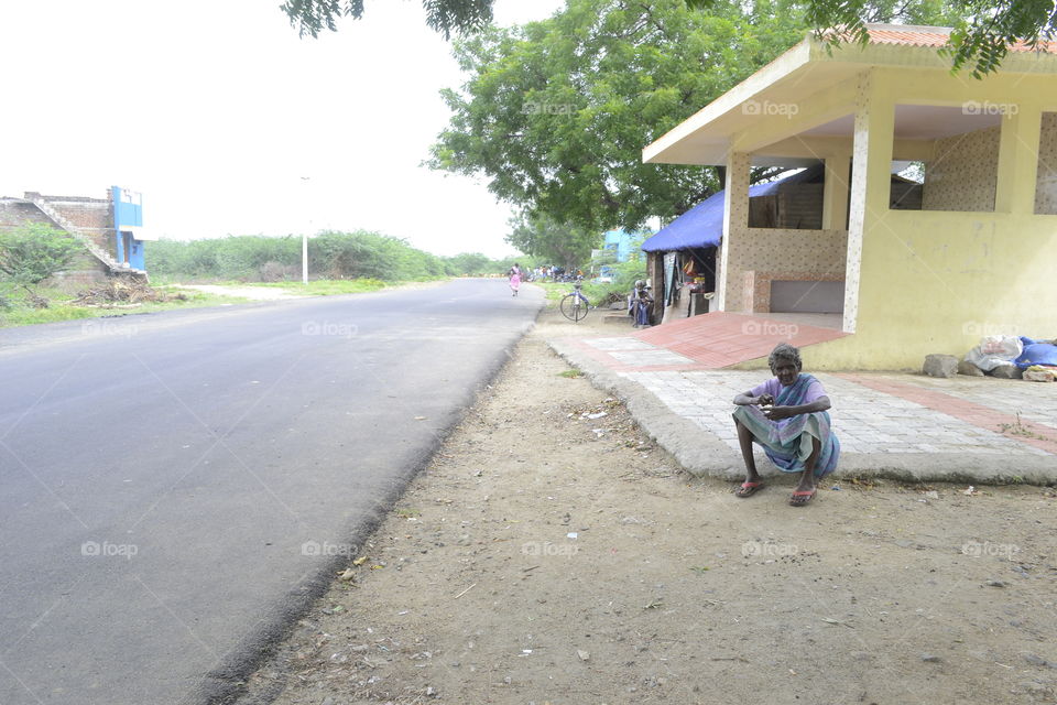 old lady,road and street