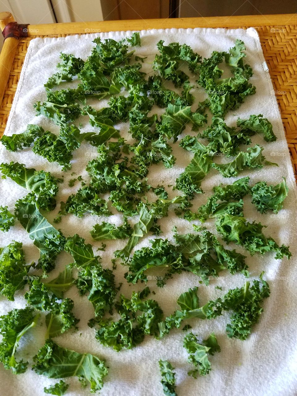 fresh uncooked kale, healthy diet.