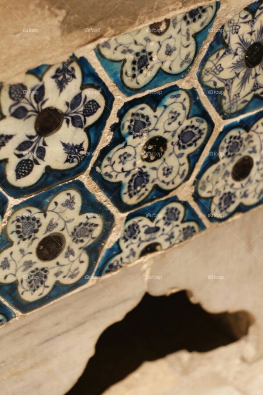 Ornaments in Israel wall 