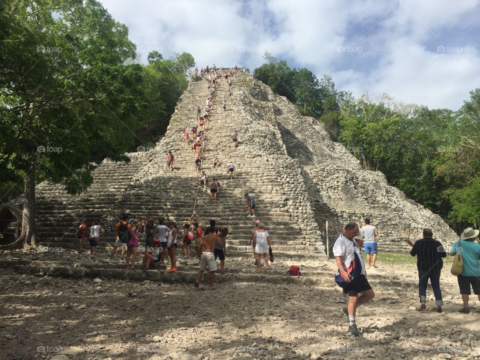 Pirámide maya coba