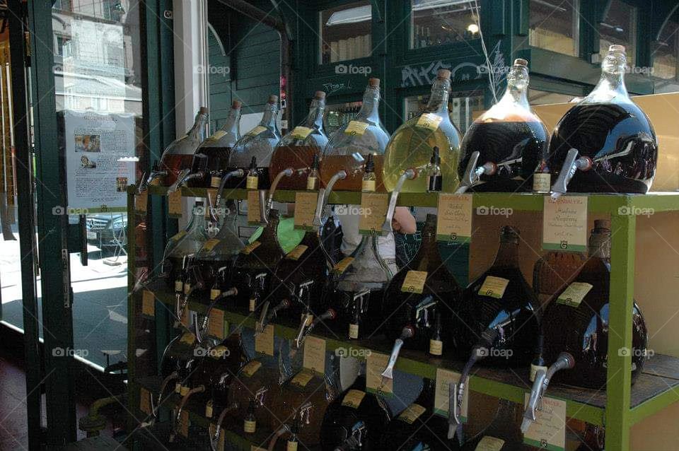 Naschmarkt market from Vienne