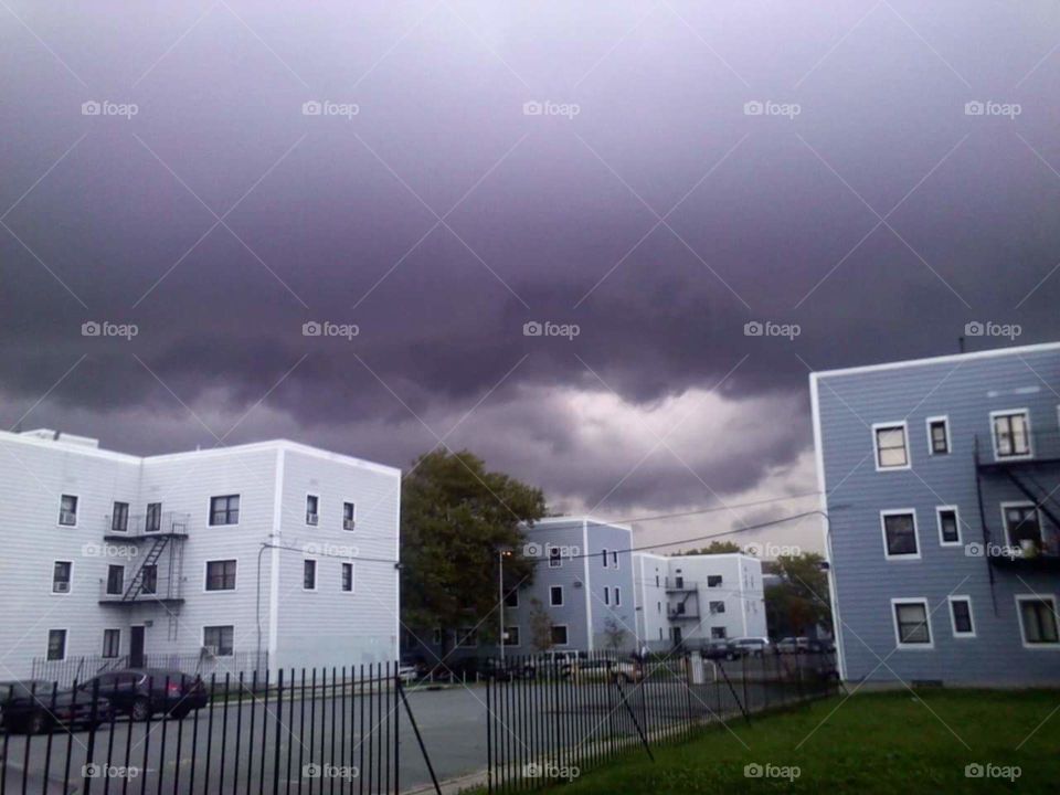 My old neighborhood in Flushing queens NY took this awesome pic before it was gonna rain on May 20th 2013 

The calm before the storm!!!!