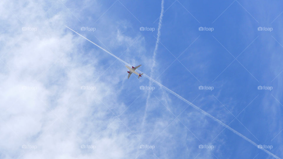 Jet plane crossing the sky