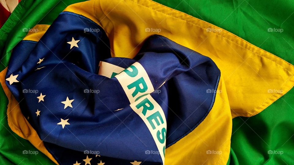 A Bandeira Brasileira.
