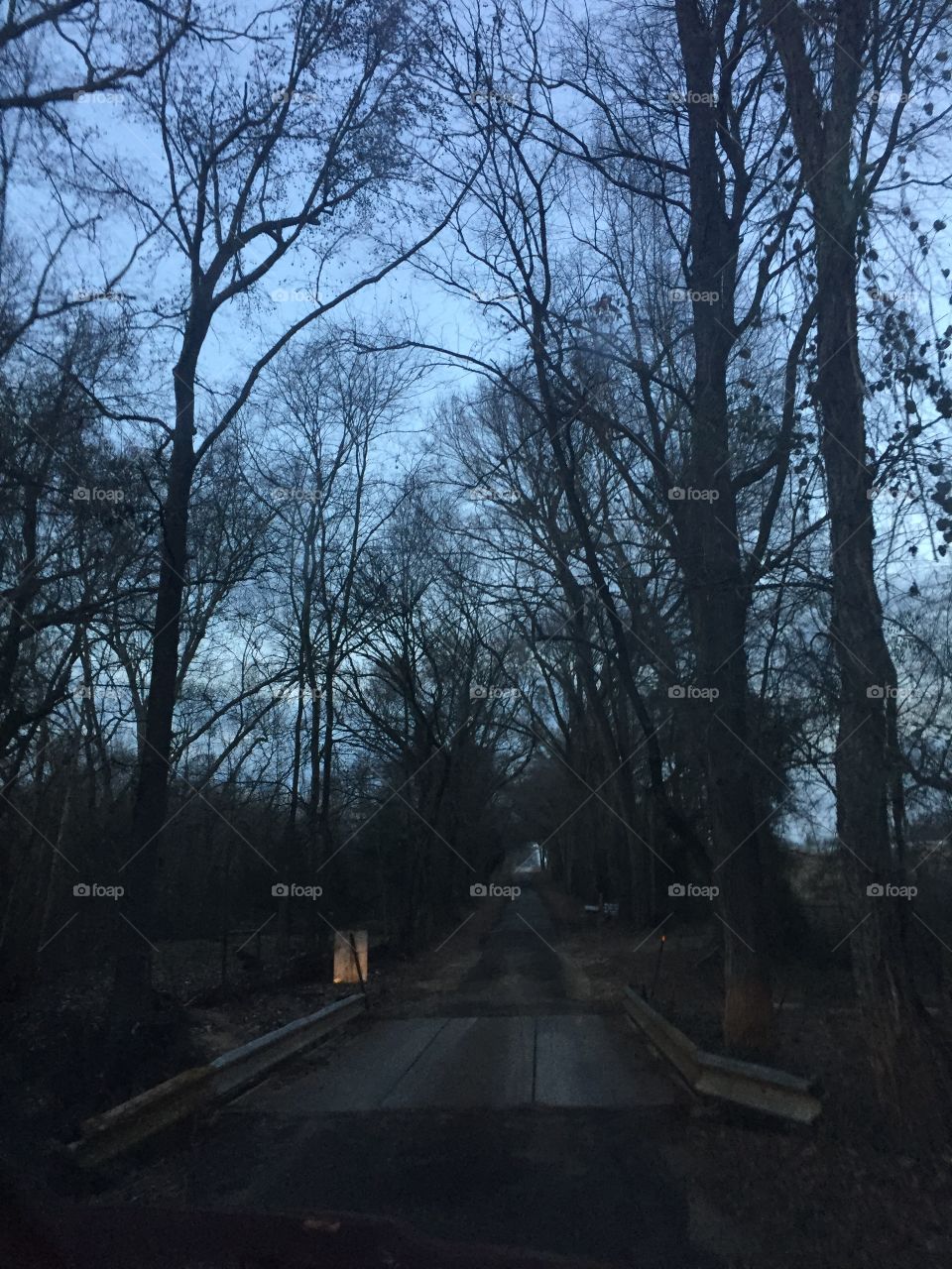 Eerie road 
