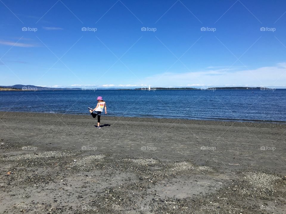 The girl  by the ocean