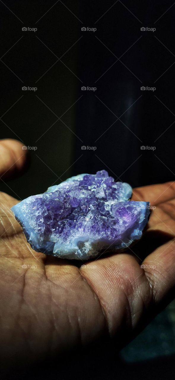 𝐀𝐦𝐞𝐭𝐡𝐲𝐬𝐭 𝐛𝐥𝐮𝐞 𝐦𝐢𝐧𝐞𝐫𝐚𝐥