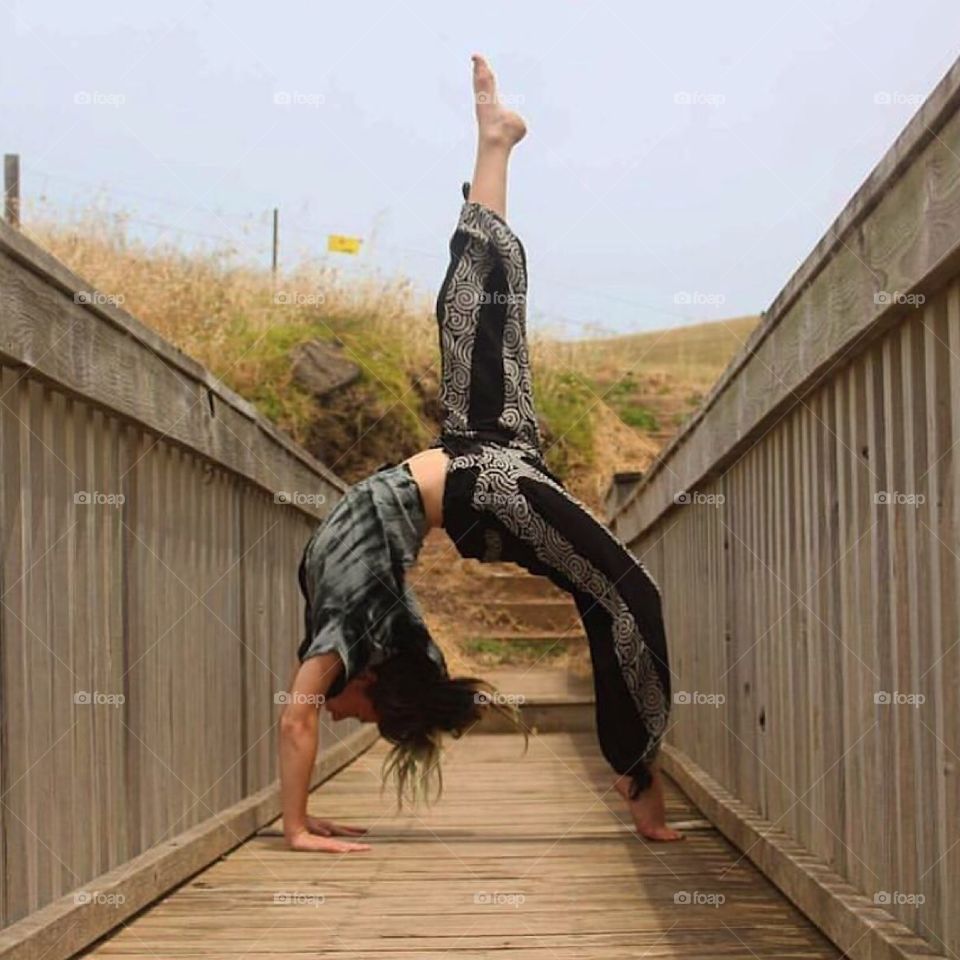 I think this is beautiful! It’s my niece so I’m allowed to. She is a yoga instructor 💙