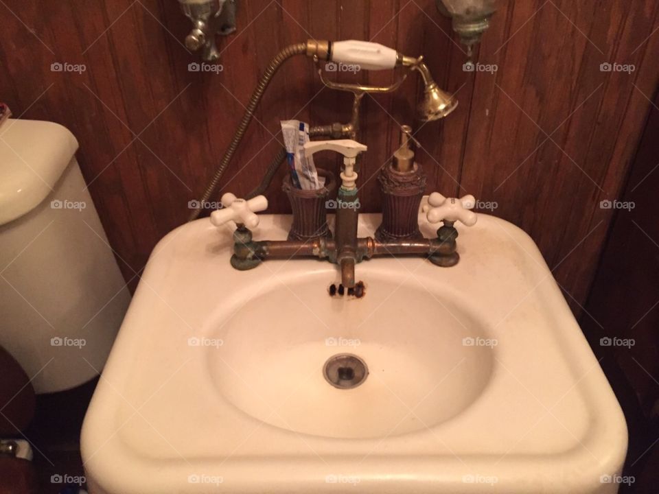 Antique sink