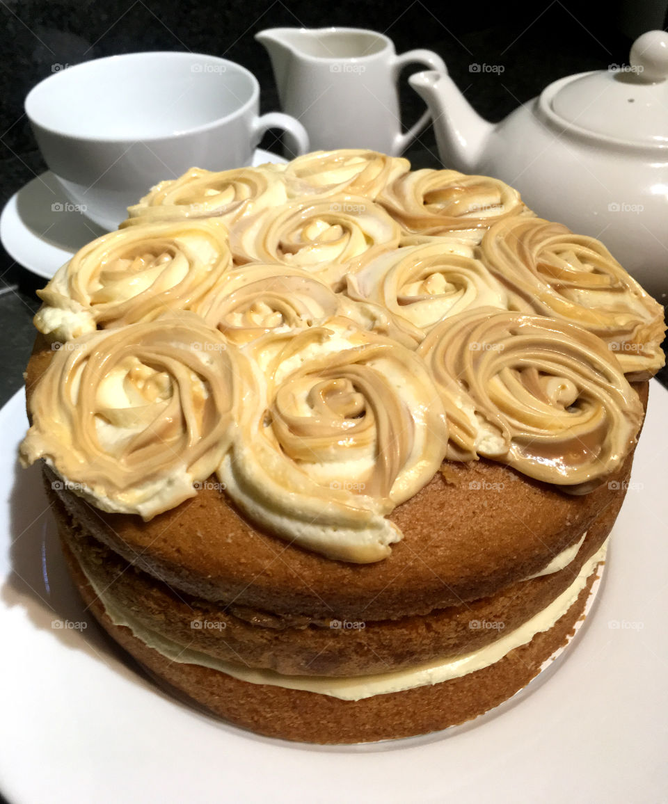 Caramel swirl cake