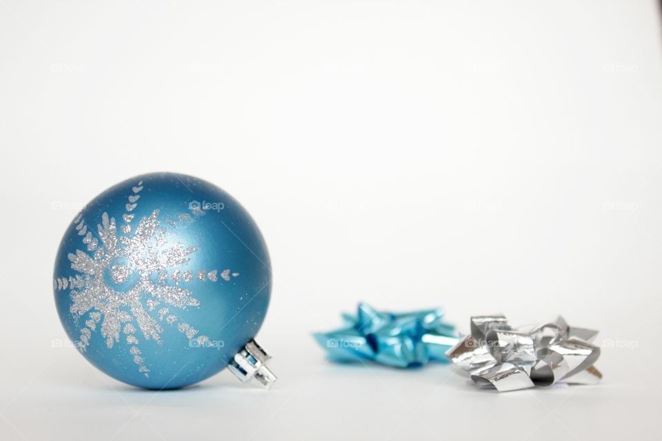 Blue Christmas ball 