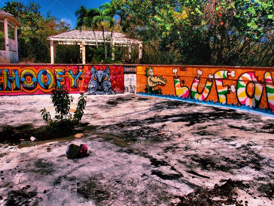 Skate Park, Abandoned Swimming Pool, Graffiti At An Abandoned Hotel, Colorful Graffiti, Clash Of Colors, Abandoned Photography
