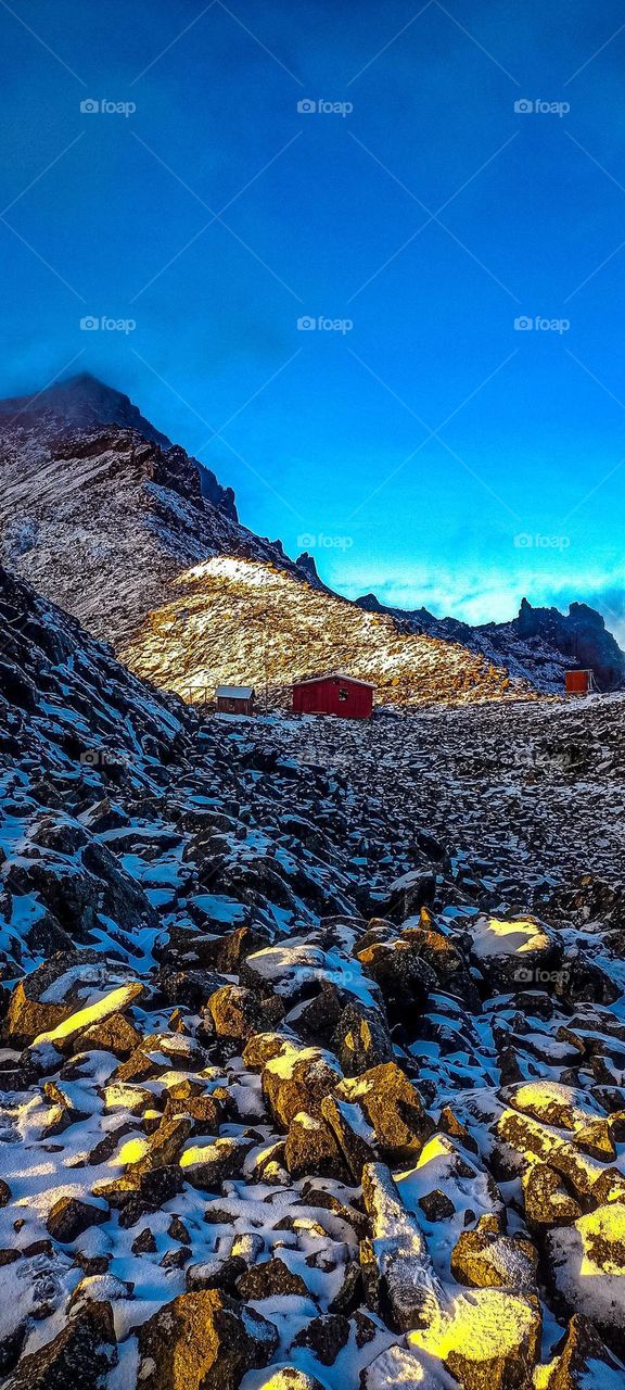 Valleys vs Mountains