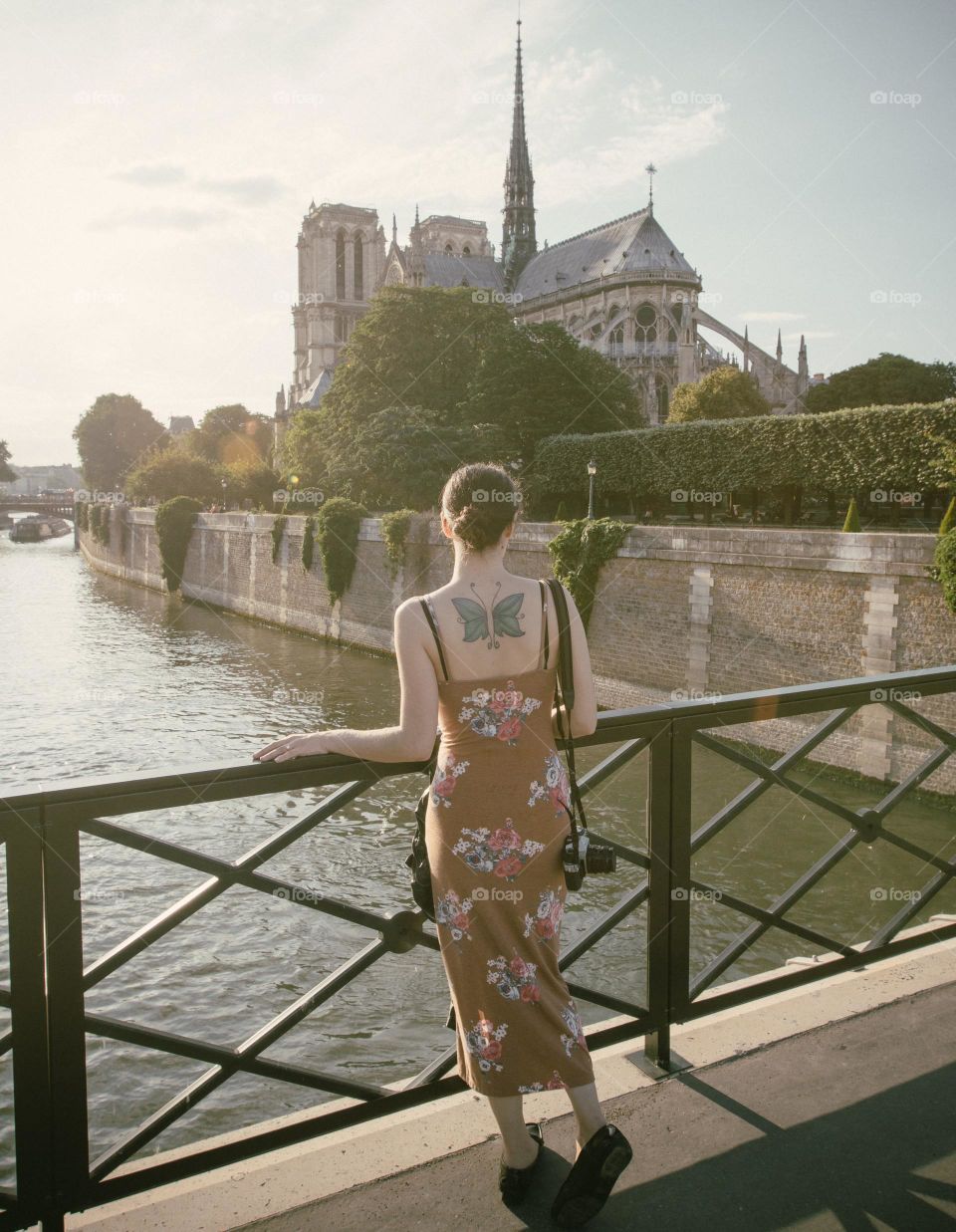 girl watching the landscape