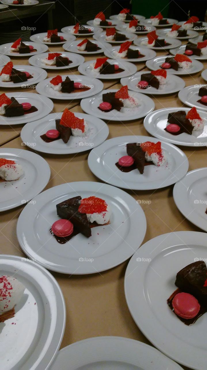 chocolate torte with a raspberry macaroon