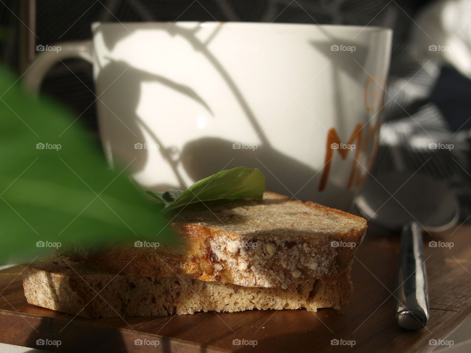 Pumpkin soup with bread