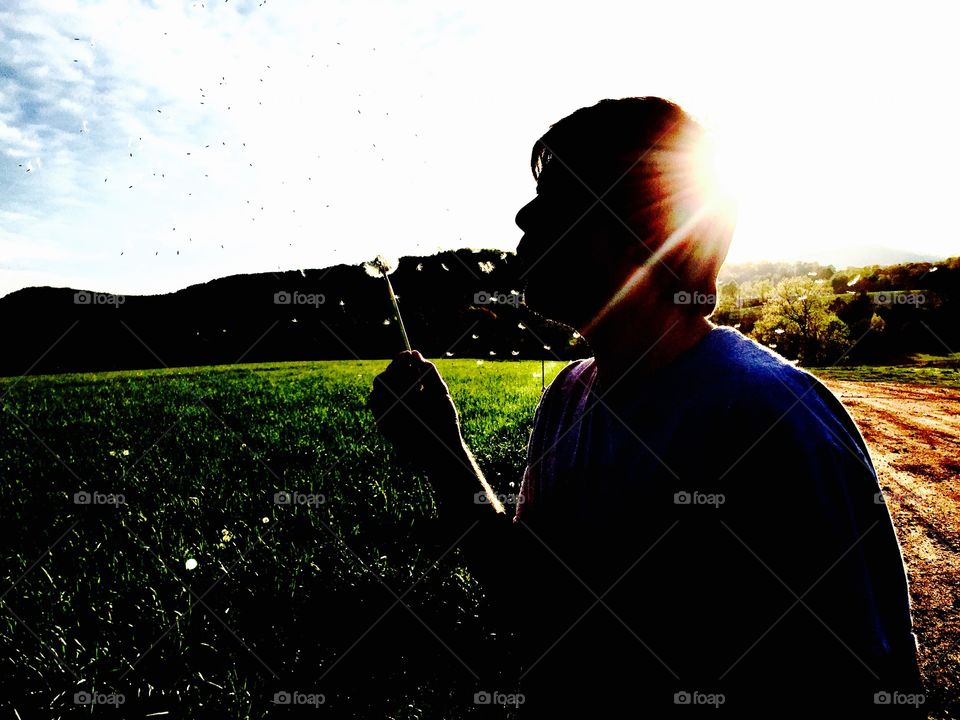 Make a wish . Close your eyes and make a wish 