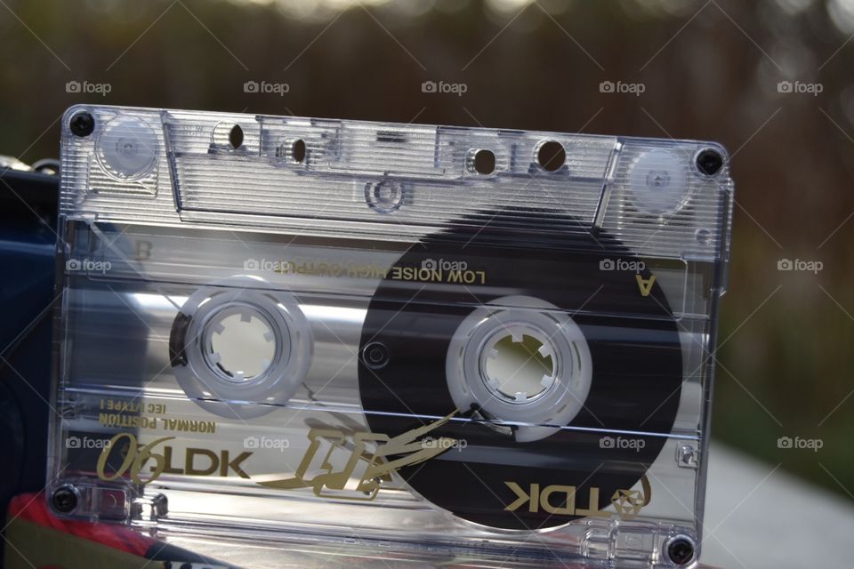 Music cassette 