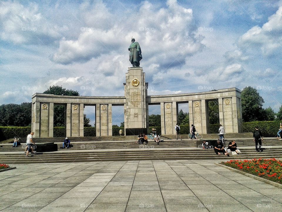 Monument to the Sovietic fallen during the Second World War - Berlin