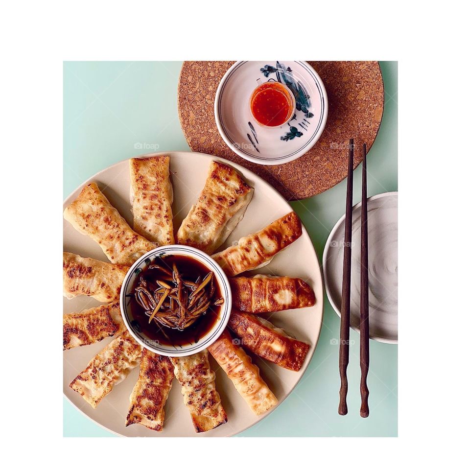 Gyozas with vinegar and chilli