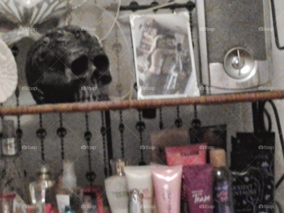 pic of my shelf. this is the shelves in my room