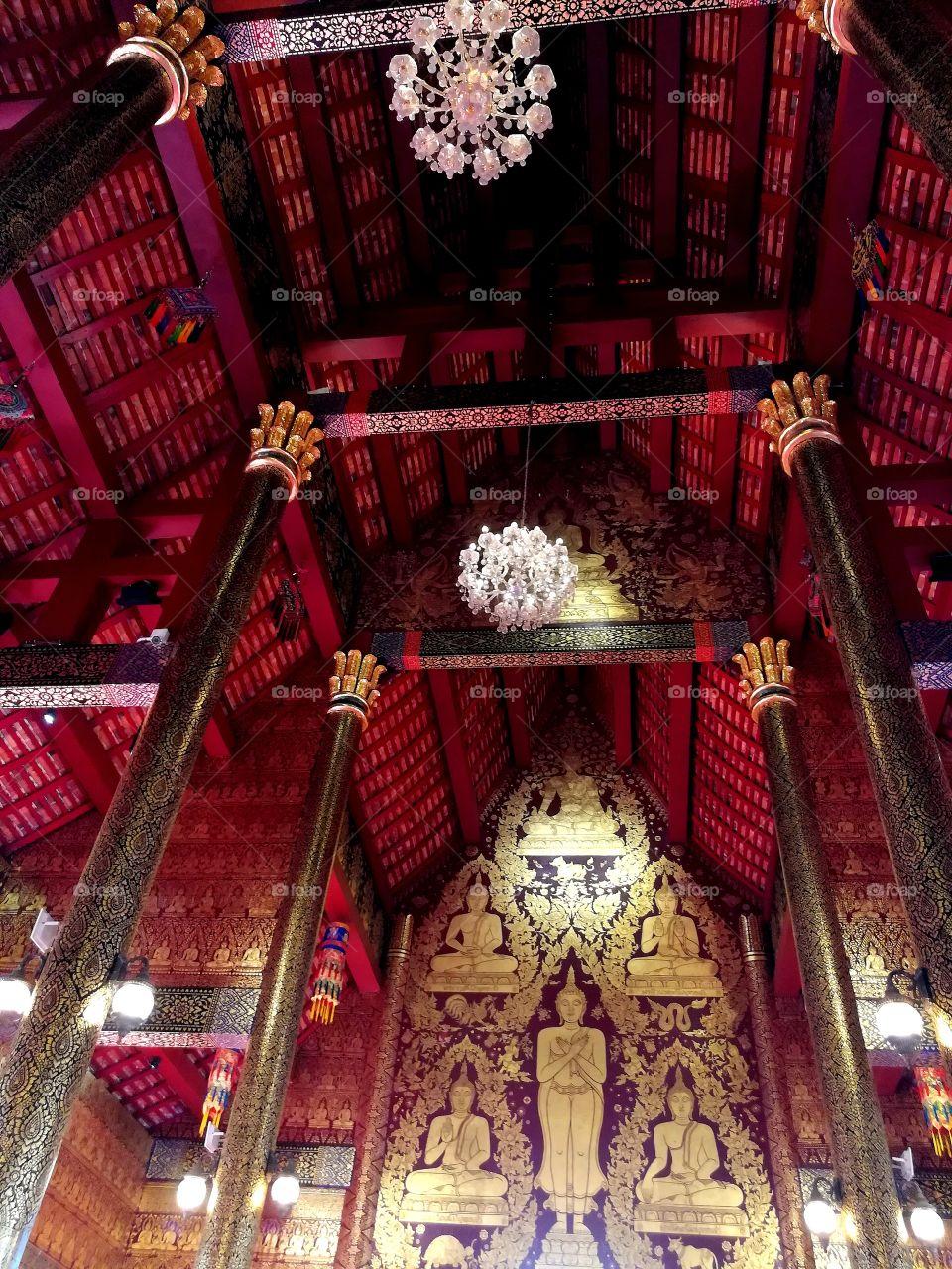 architecture in the sangkaew temple