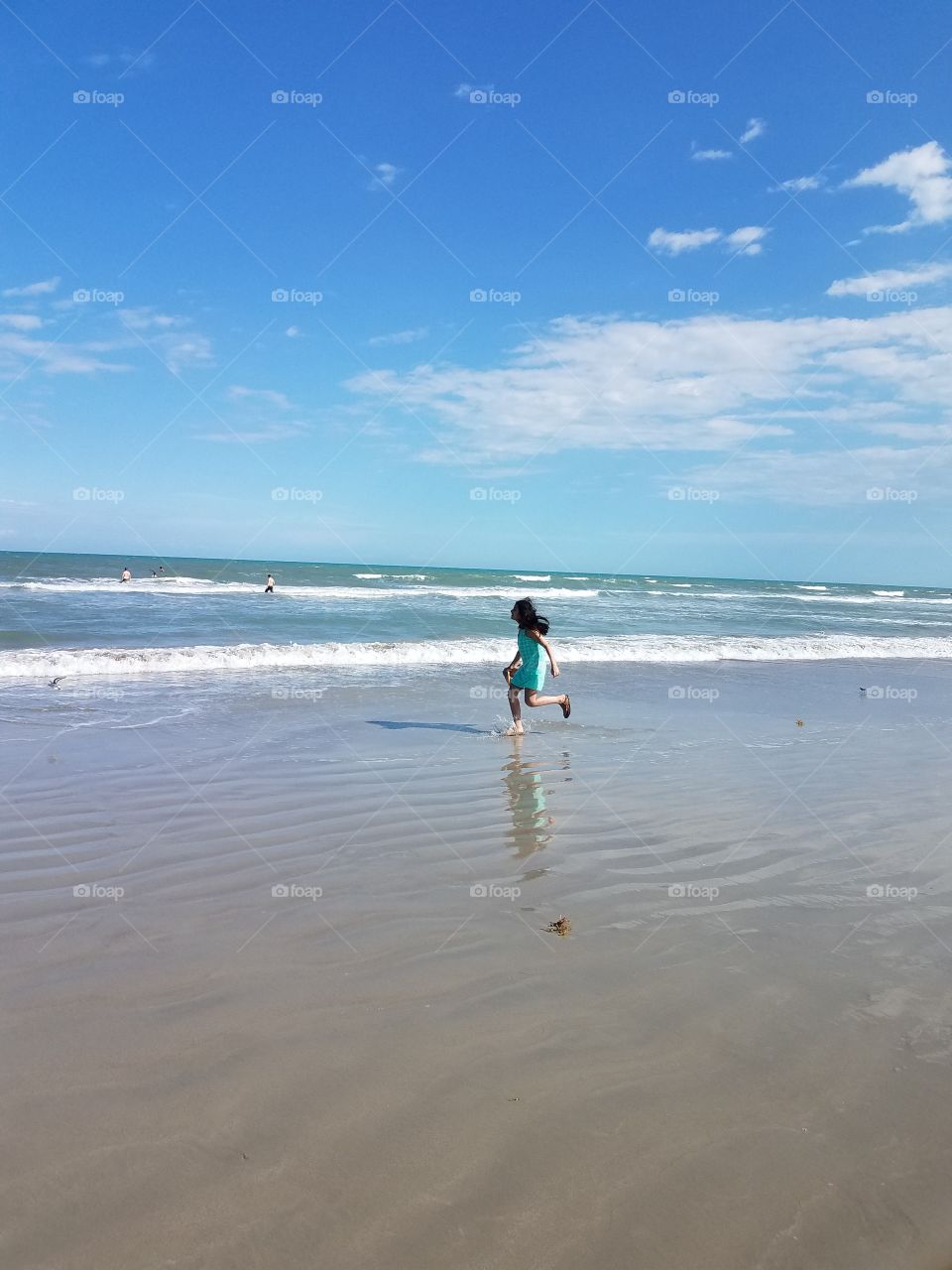 beach kid running