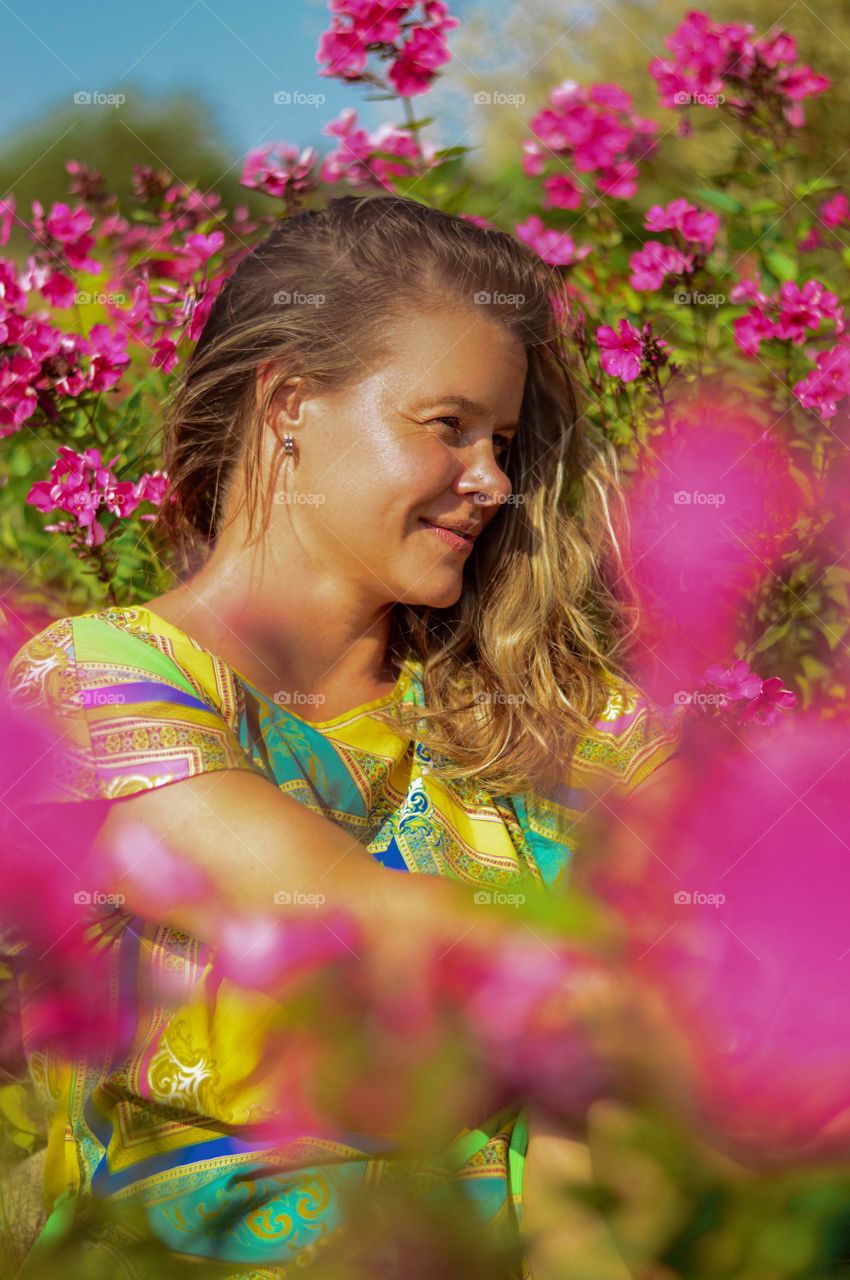 Woman in theflower field.