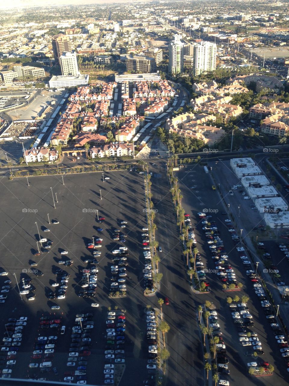 City Lot

Published by:
HappyBrownMonkey 