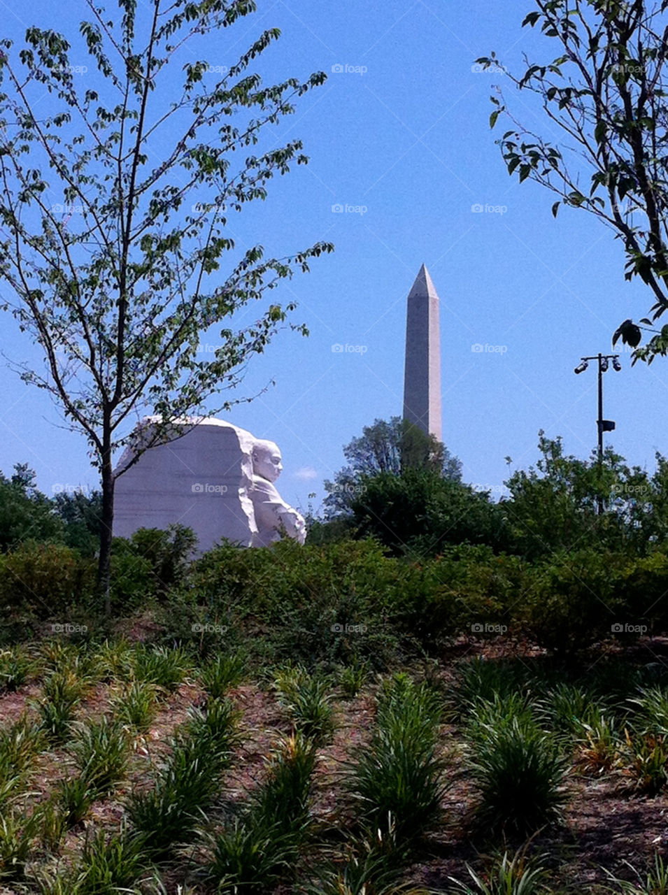The Washington Monument with the MLK Memorial in the foreground.