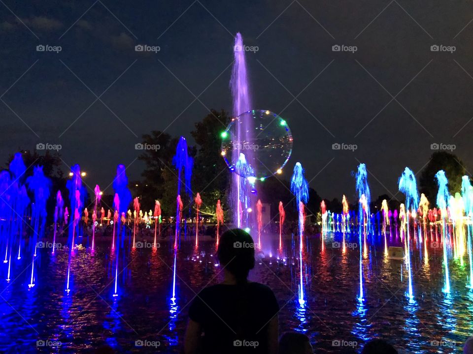 Multimedia fountain park Warsaw evening show 