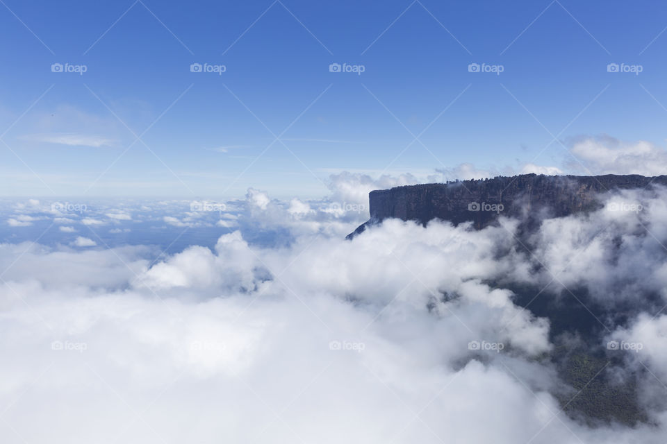 Sea of clouds, Mount Roraima.