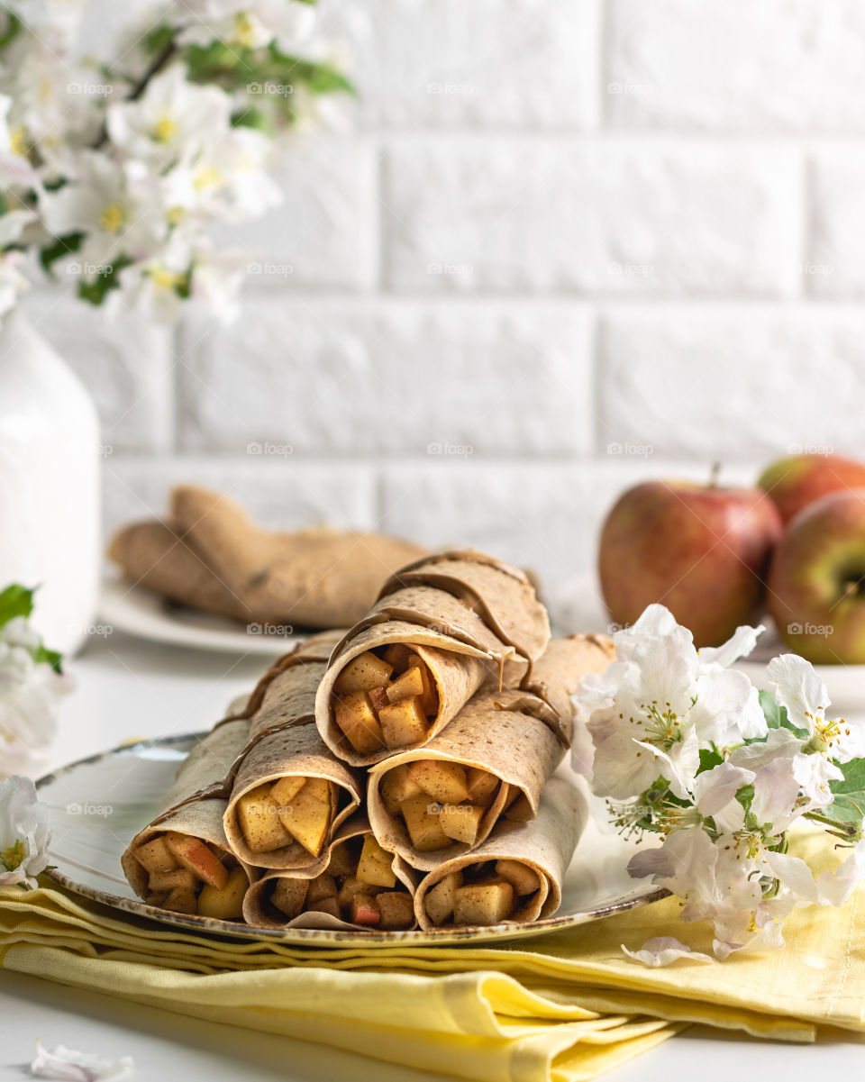 Pancakes filled with apples