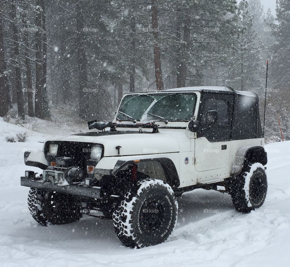 Snow trip. Jeep