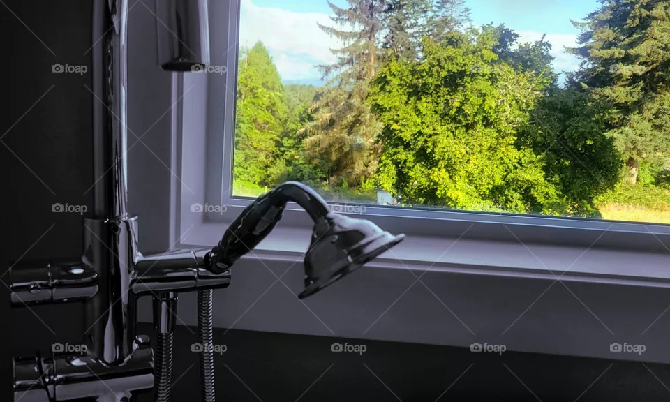 bath window