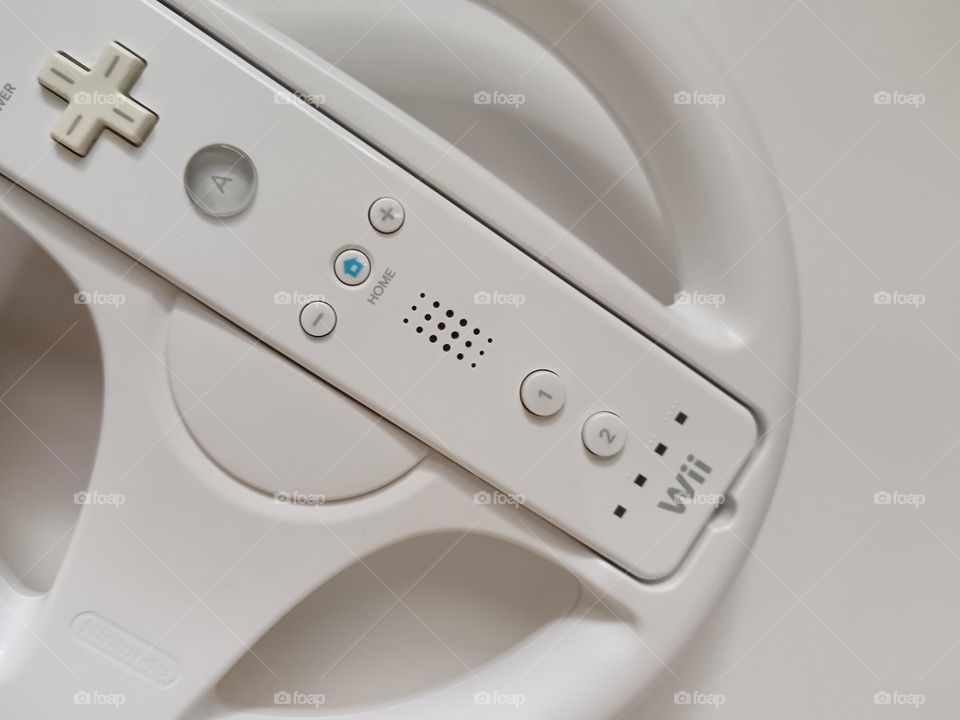 The Wii Wheel with its Wiimote - 2