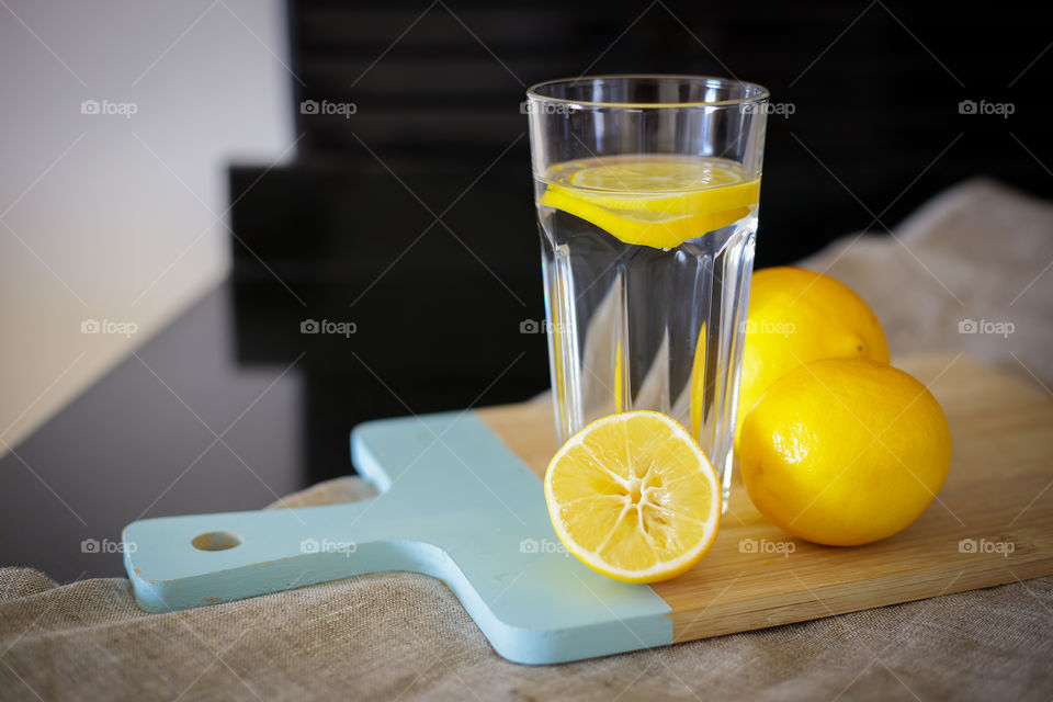 Water with lemon 