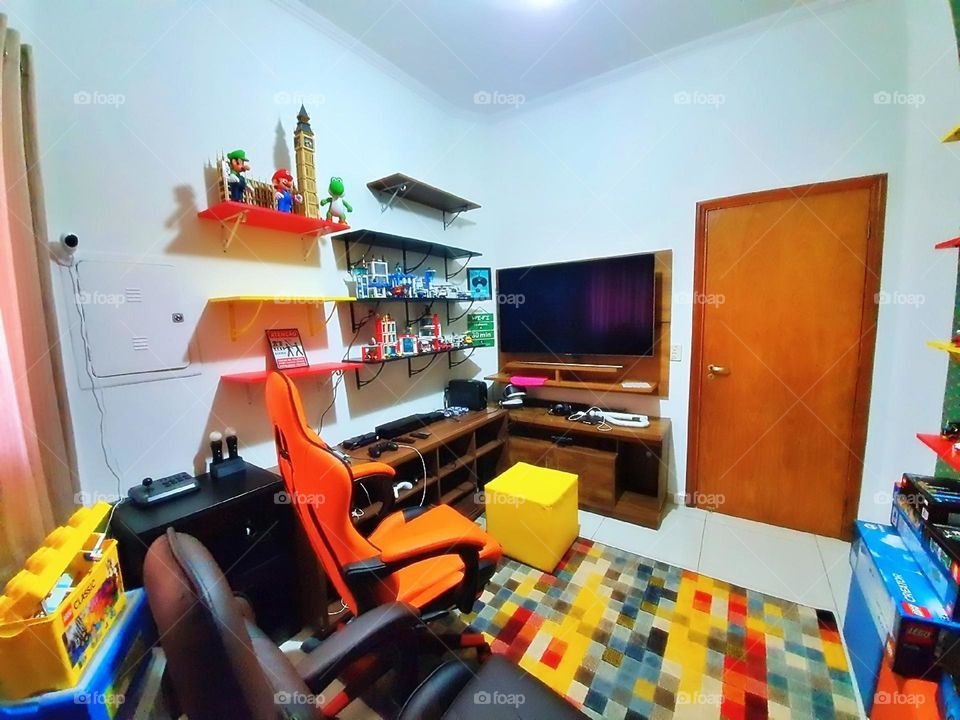 arcade mobile gadget virtual futuristic keypad game over video games retro cyber device cartoon gamepad start videogame display games monitor young arcade game play gaming player computer technology video gamer entertainment digital vector modern ill