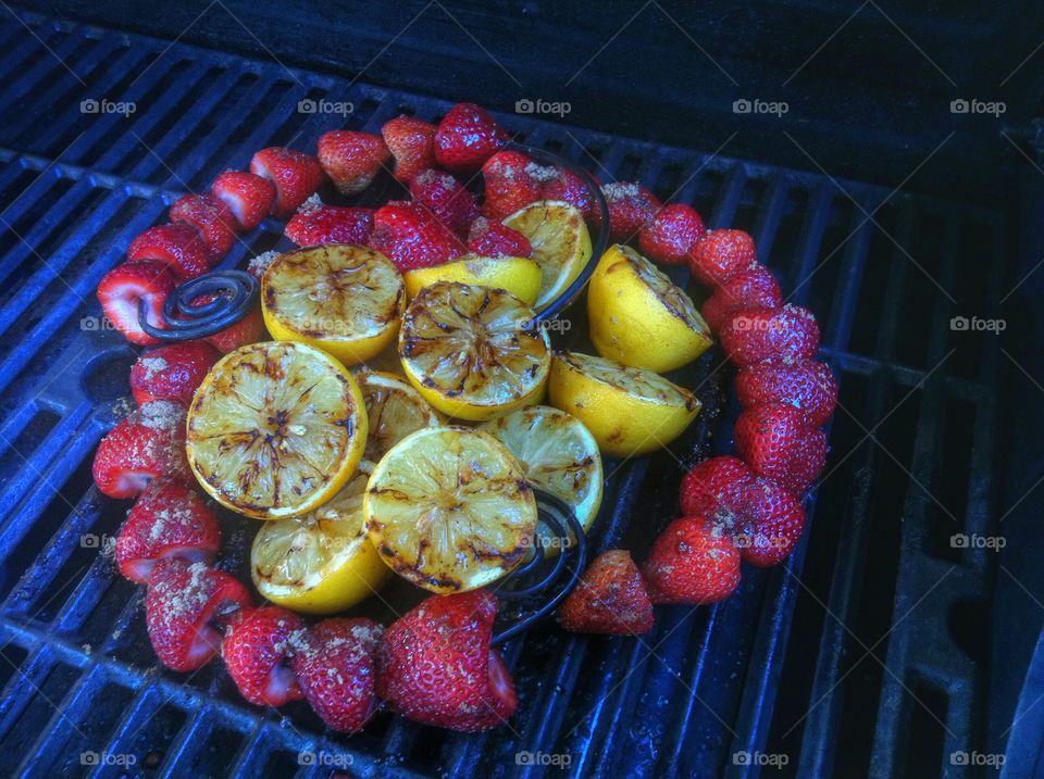 Grilled strawberry lemonade