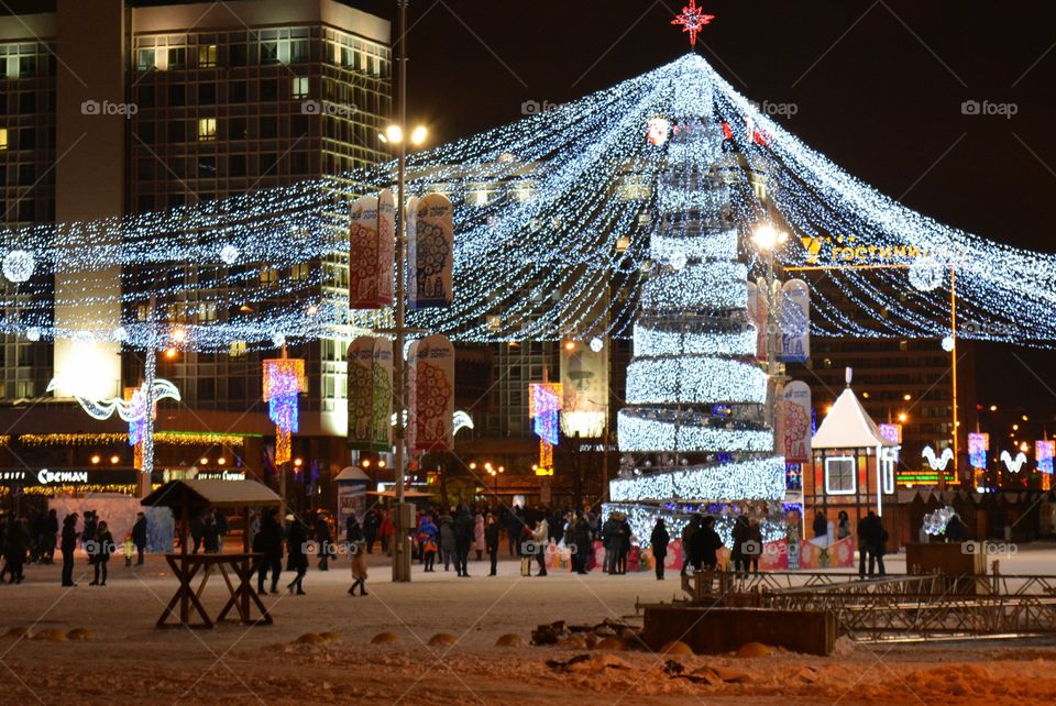 Christmas tree street view