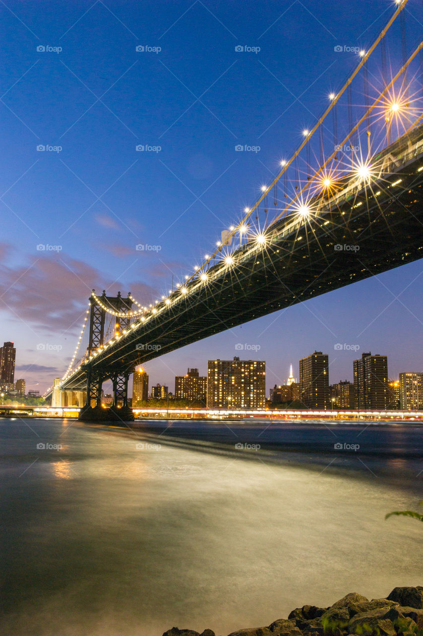 Manhattan Bridge an twilight blue hour
