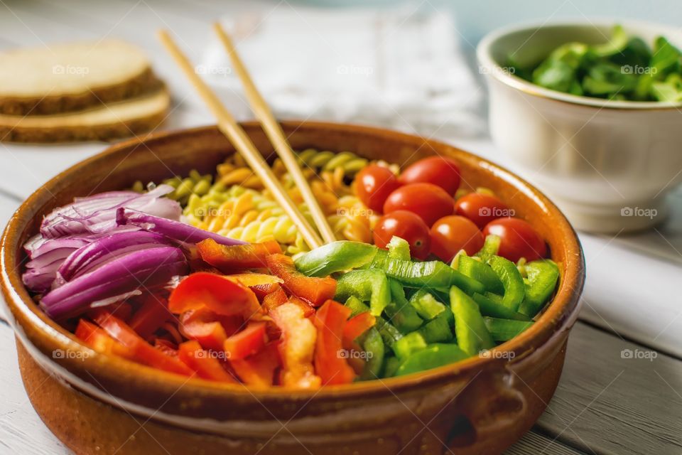 Cooking pasta and vegetables